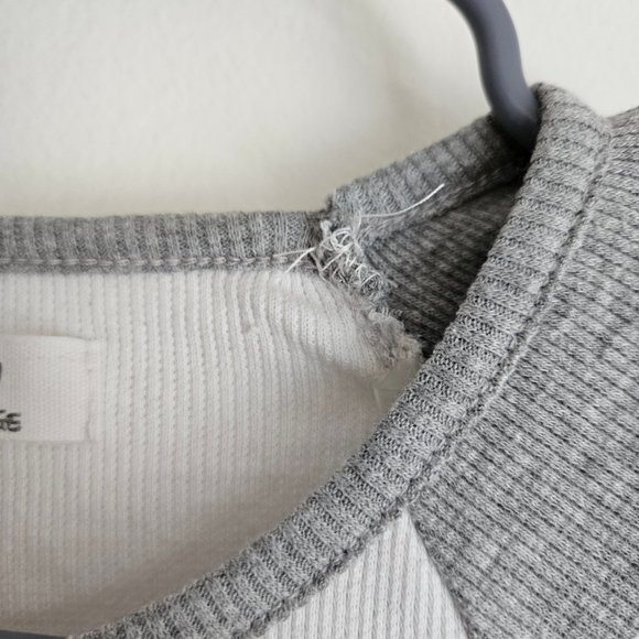 "Jolie & Joy" Women's LG WH t-shirt Short Gray Sleeves  Embroidered Stra… - Picture 4 of 4